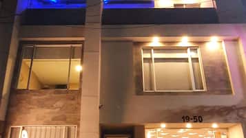 Fachada de la propiedad