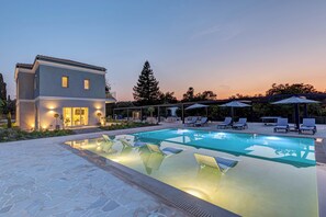 Piscina a l'aire lliure