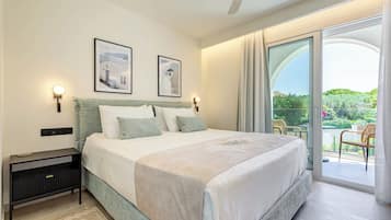 5 dormitorios, caja fuerte, escritorio y tabla de planchar con plancha