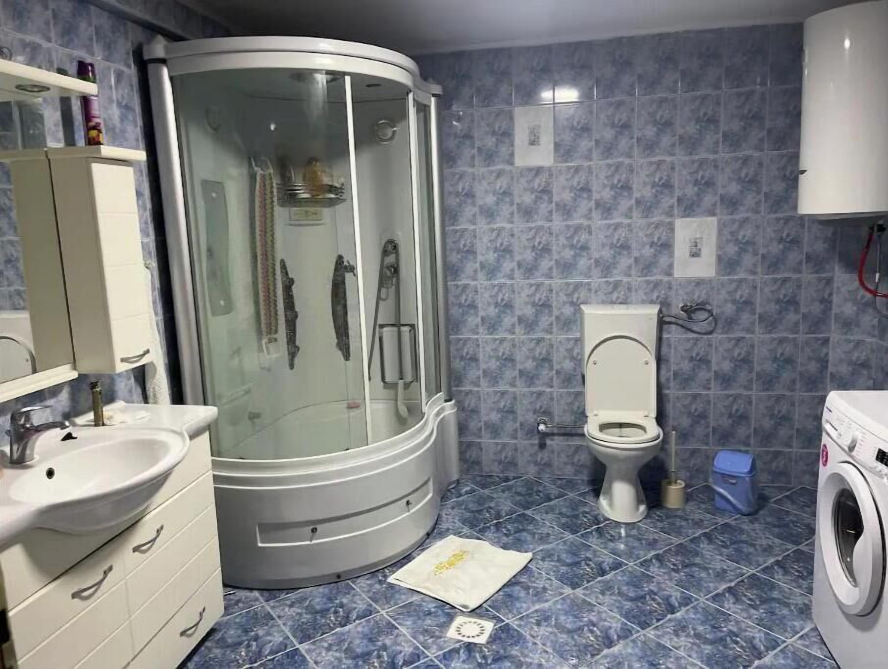 Towels, toilet paper