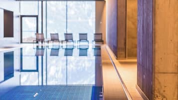 Inomhuspool och uppvärmd pool