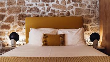 1 bedroom, iron/ironing board, internet