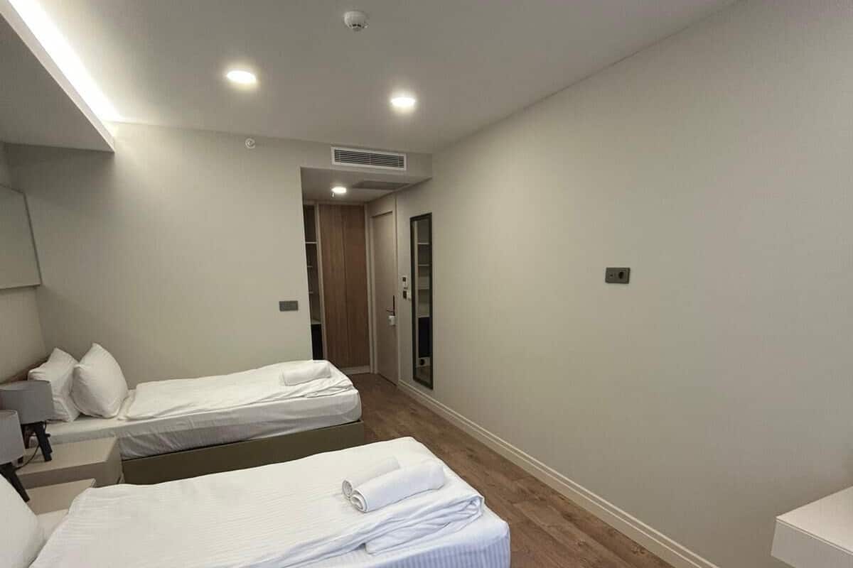 Standard Twin Room, Women only | Desk, laptop workspace, free WiFi, bed sheets