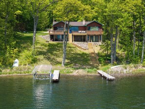 Exterior - Spruce Haven (Hayward)