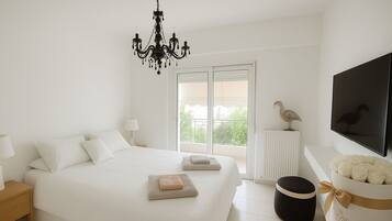 1 sovrum, skrivbord, strykjÀrn/strykbrÀda och gratis wi-fi