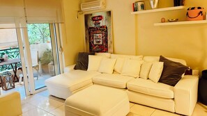 智能電視、書籍、音響、電腦螢幕