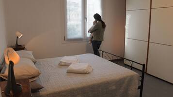 2 Schlafzimmer, WLAN, BettwÀsche