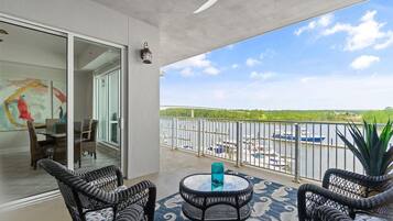 Condo, nhiều giường (The Wharf 403) | Khu ẩm thực ngoài trời