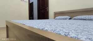 1 habitación y ropa de cama 