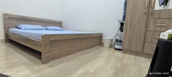 1 habitación y ropa de cama 