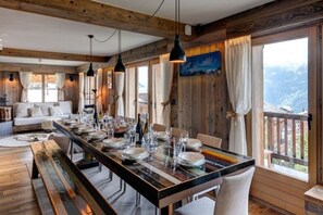 Dining - 220sqm duplex luxury in the heart of Verbier (Val de Bagnes)