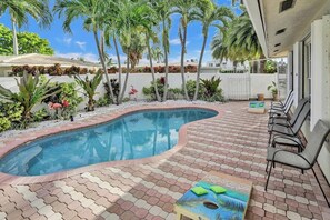 A heated pool - Waterfront | Pool | Game Room (Fort Lauderdale)