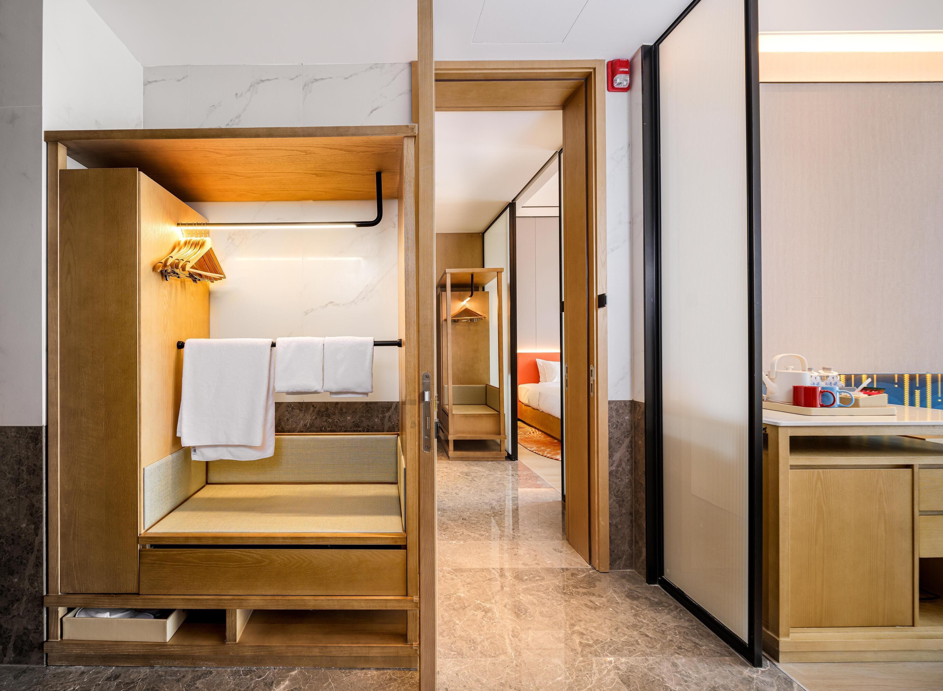 Room, 1 King Bed, Accessible