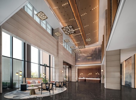 Lobby. Hilton Garden Inn Fenyang Yulongwan