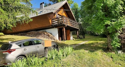 Chalet Ă la montagne, Massif du Vercors, 1100 mĂštres, Piano Ă votre disposition
