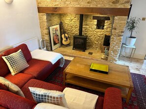 Smart TV, fireplace, music library, stereo - Cotswold Cottage (BICESTER)