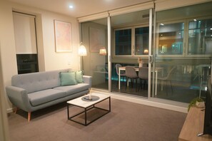 TV - Cosy 2BRs Apartment on Balfours | Free WI-FI (Adelaide)