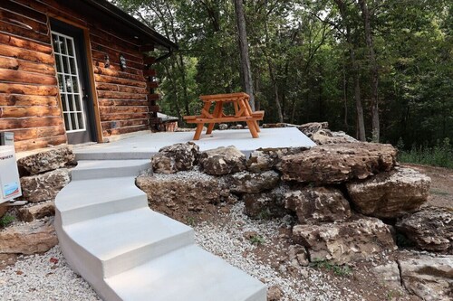 Cozy 1-Bedroom Cabin Retreat