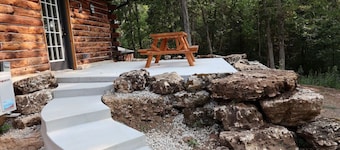 Cozy 1-Bedroom Cabin Retreat