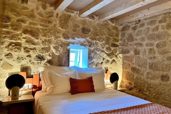 629a640be4eb279f-95030-9882563f637d5b101726335678