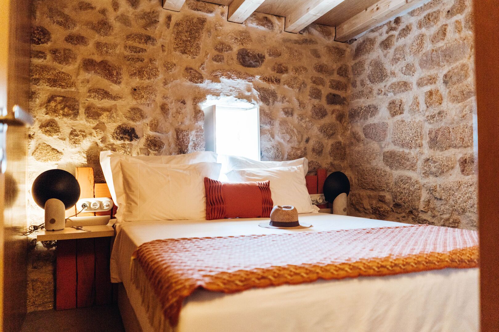 1 quarto, ferros/tábuas de passar roupa, Wi-Fi, roupa de cama