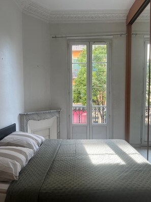 3 bedrooms, iron/ironing board, travel cot, WiFi - SPACIOUS T5 APARTMENT NICE CENTER (Nice)