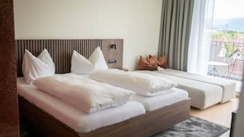 Superior Double Room, Balcony | 1 bedroom, soundproofing, free WiFi