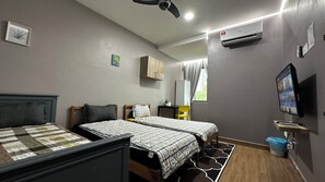 1 bedroom, free WiFi - Room 3 with free Y5 Netflix Parking coway  (Cyberjaya)