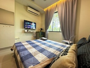 1 bedroom, WiFi - Room 5 @ free Y5 Netflix Parking coway (Cyberjaya)