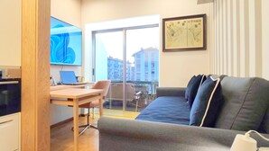 Living area - ihW 1-bedroom Apartment Sunny & Comfy (Espinho)