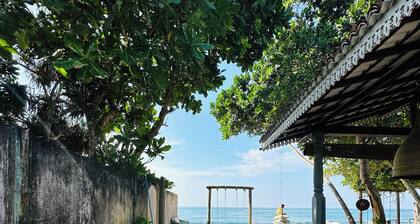 Ocean Front Bohemian Style Charming 4-bedroom Villa