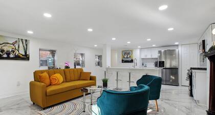 GardenLevel 4BR/2.5BA-Parking+By Convention Center