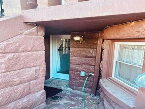 Exterior detail - GardenLevel 4BR/2.5BA-Parking+By Convention Center (Washington)