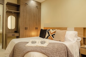 Basic-Apartment | Zimmersafe, Schreibtisch, kostenloses WLAN