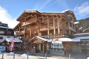 Exterior - Wifi, 100m from ski slopes, 2nd floor, terrace, parking, tv, ski locker, 80m², Les Gets (Les Gets)
