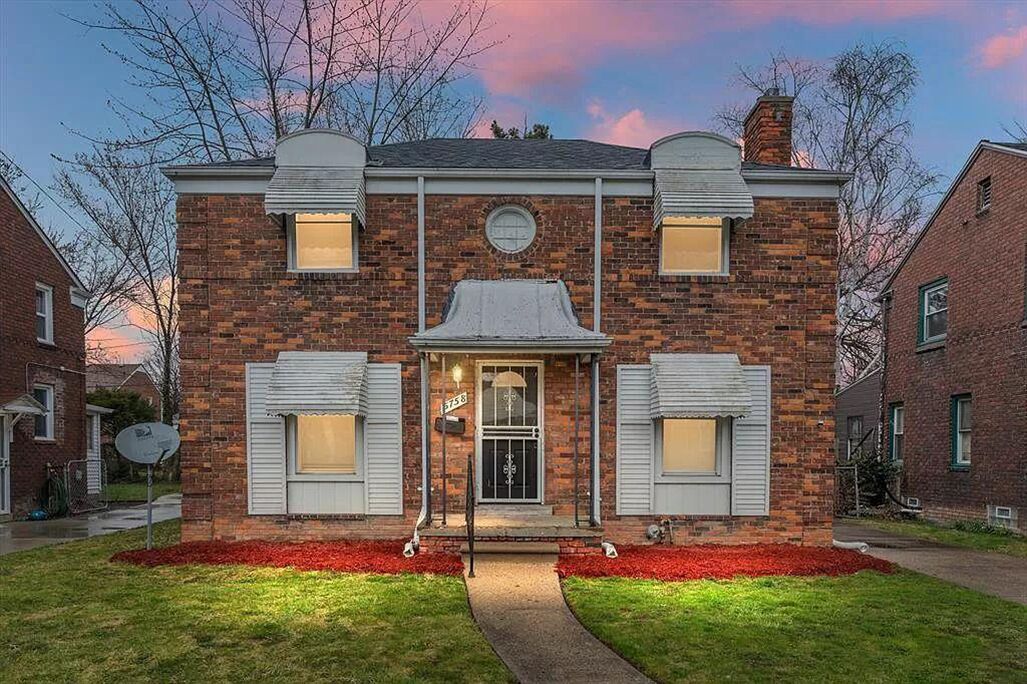 Elegant 3 bed house with 3.5 baths – minutes from Detroit downtown