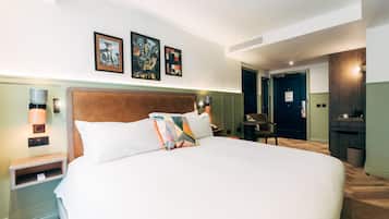 Phòng, 1 giường cỡ king, trang thiết bị hỗ trợ người có khó khăn khi di chuyển | Két bảo mật tại phòng, màn/rèm cản sáng