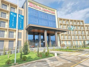 Exterior - Hilton Garden Inn Termez Airitom (Termez)