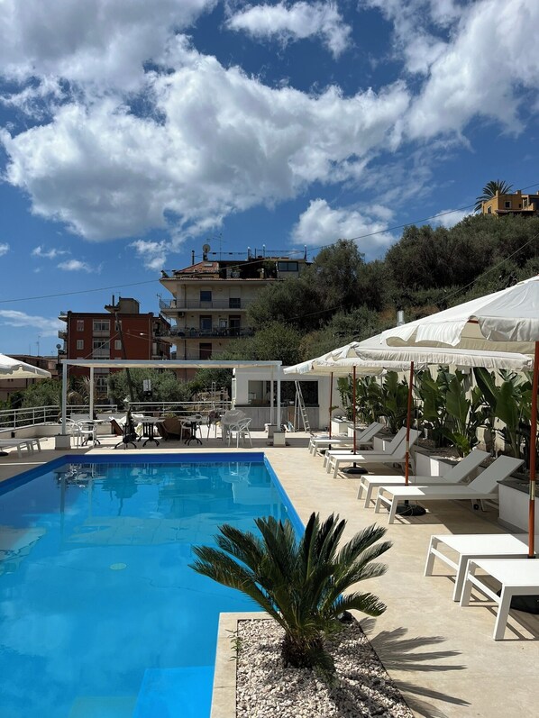 Seasonal outdoor pool, open 8:30 AM to 6:30 PM, pool umbrellas - IG - Villa Don Antonio  Apartment  (Giardini Naxos)