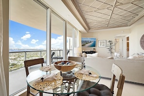 Interior - Charming 3-bedroom condo (West Palm Beach)