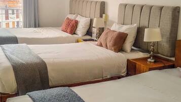 Traditional Triple Room | Hypo-allergenic bedding, free WiFi