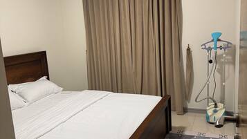 2 bedrooms, iron/ironing board, WiFi, bed sheets
