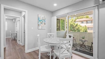 Apartment | 2 bedrooms, Internet