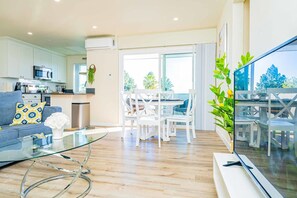 อพาร์ทเมนท์ | 2 ห้องนอน, อินเทอร์เน็ตความเร็วสูง