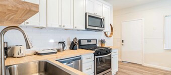 Chic Historic Route 66 Home - Ideal for Relaxation