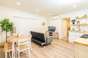 Casa | 2 quartos, escrivaninha, acesso à internet de alta velocidade