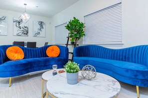 Apartment | 5 bedrooms, Internet - Elegant Pasadena Retreat Prime Comfort Awaits (Pasadena)