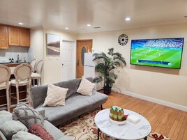 Apartment | 2 bedrooms, Internet