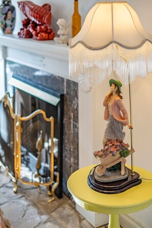 4 bedrooms, Internet - Serene Retreat With Modern Comforts in San Gabriel (Rowland Heights)