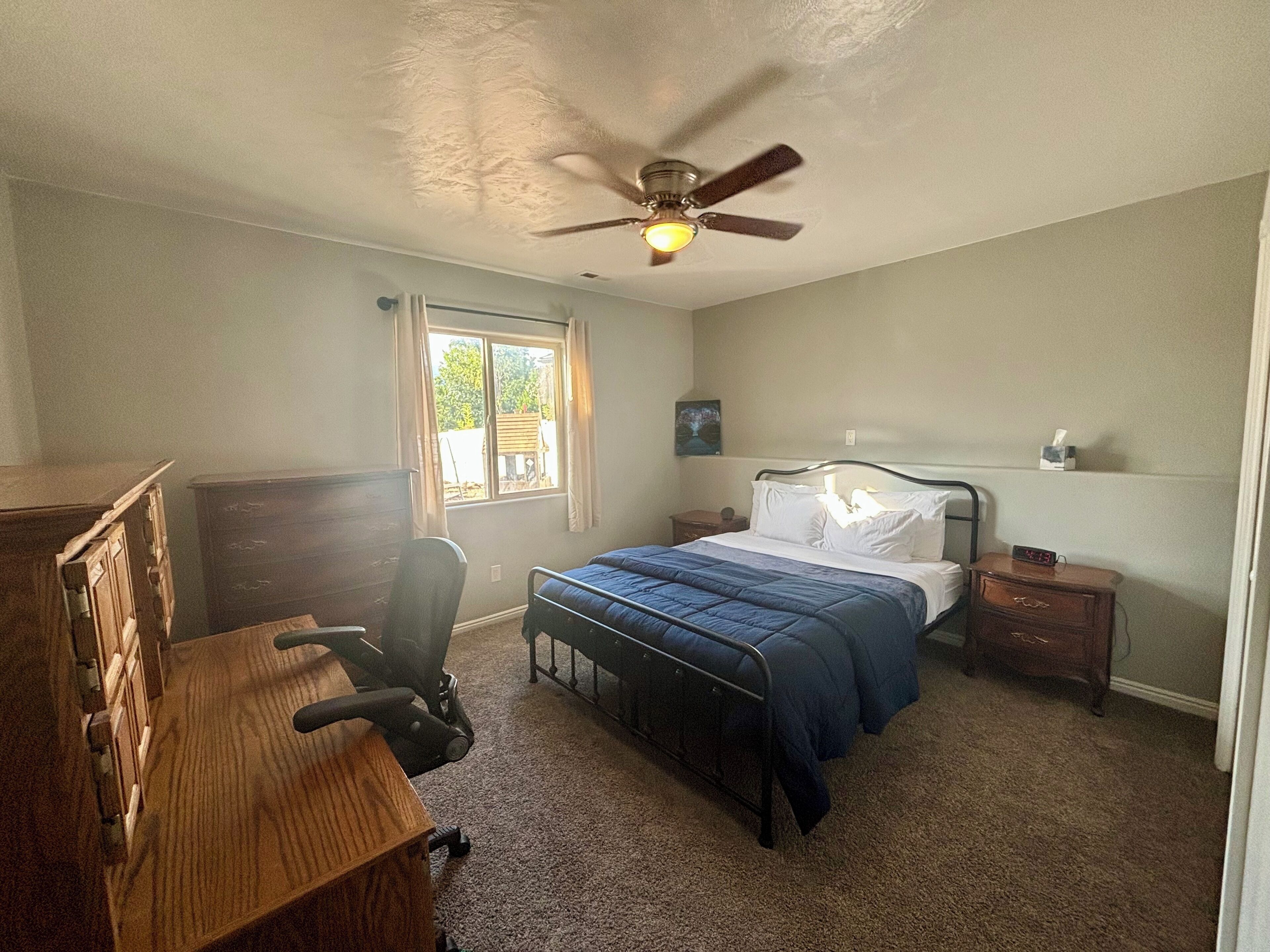 2 bedrooms, desk, travel crib, free WiFi